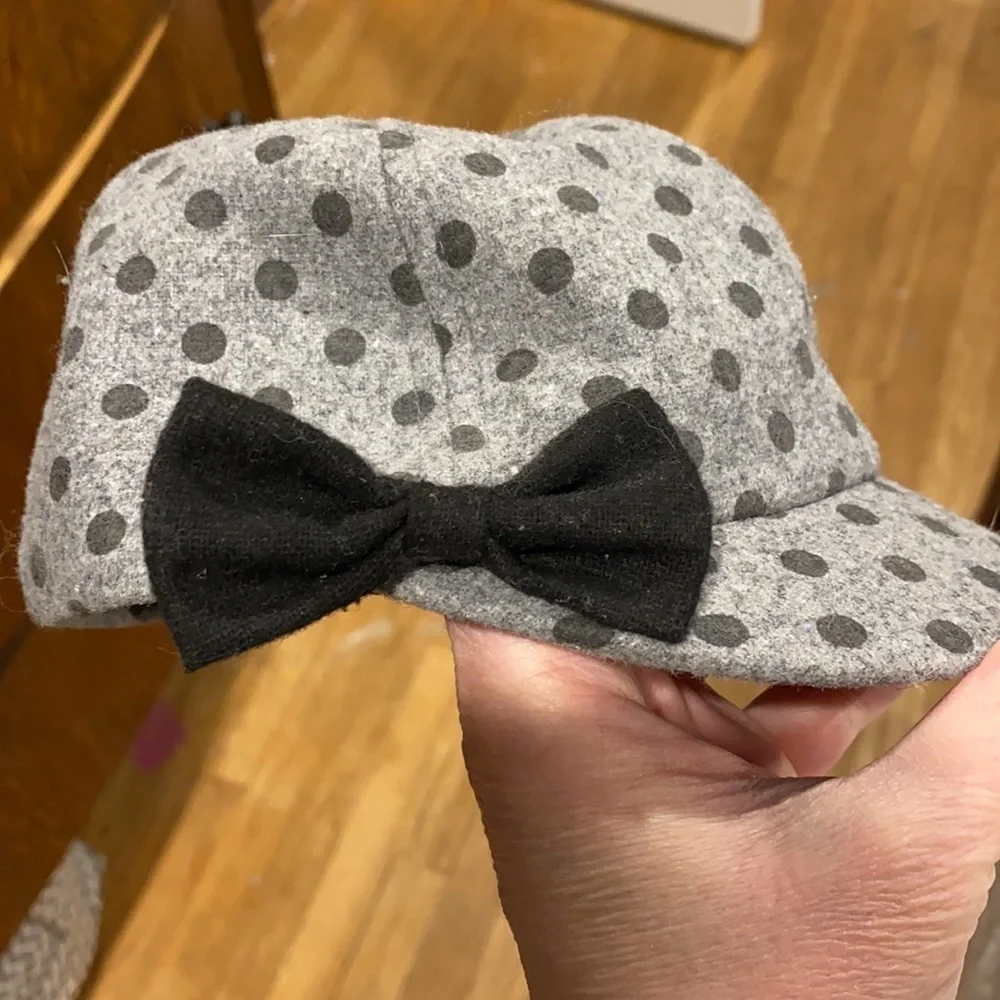 Gap Polkadot toddler hat